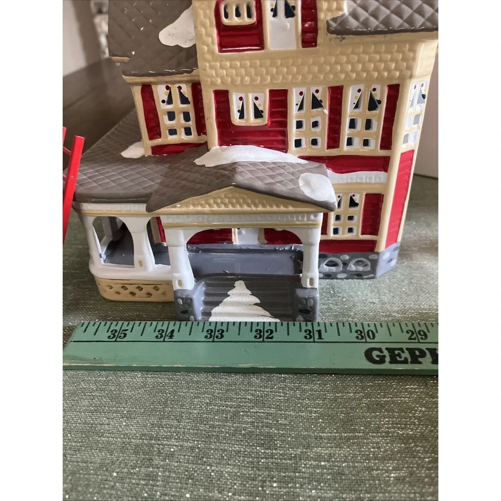 Department 56 Snow Village 1989 Kenwood House #5054-7 Plus Bonus Man On Ladder